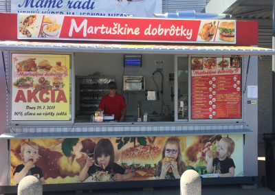 Komerčná budova Martuškine dobrôtky