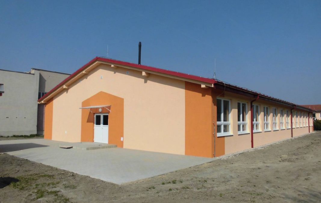 Škola Dunajská Lužná