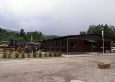 Gewerbegebäude Mníšek nad Hnilcom