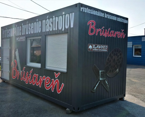 Commercial building Prešov 2